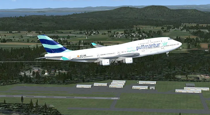 Pullmantur Air Boeing B747