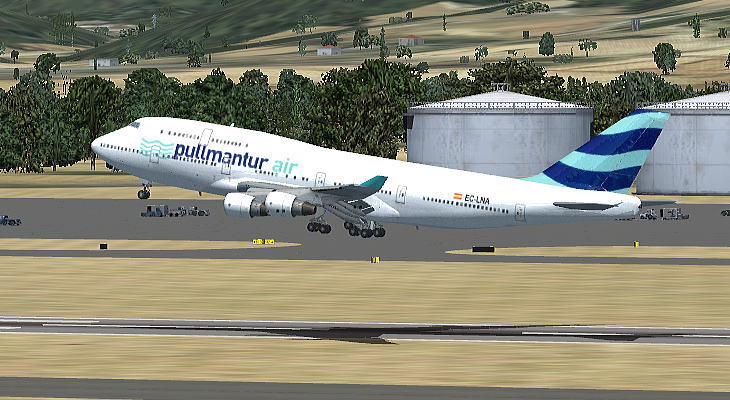 Pullmantur Air Boeing B747-446, soporte vacacional para cruceros